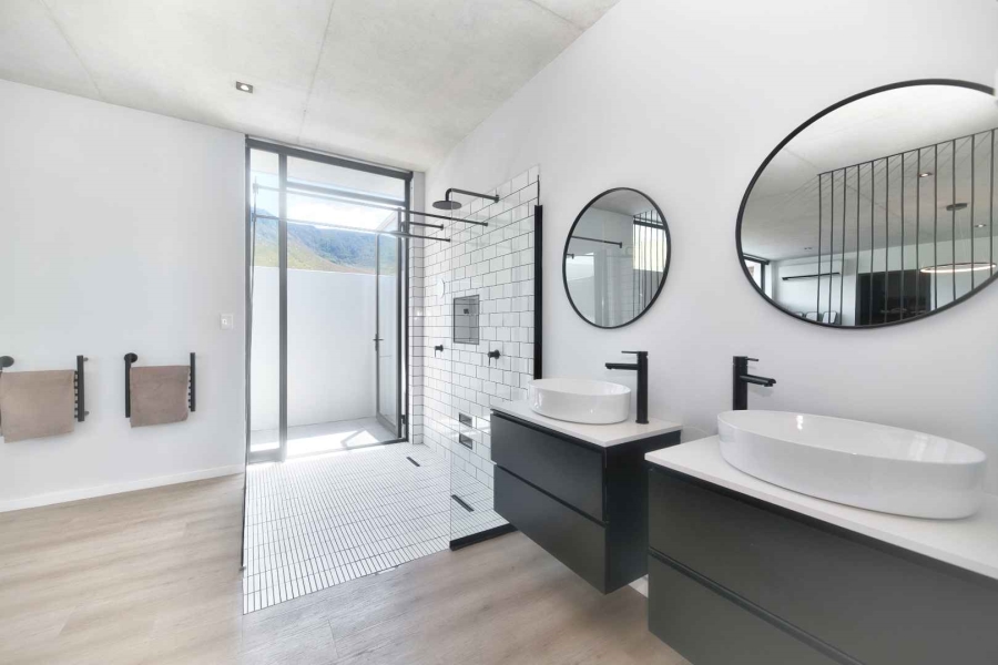 4 Bedroom Property for Sale in Hermanus Heights Western Cape